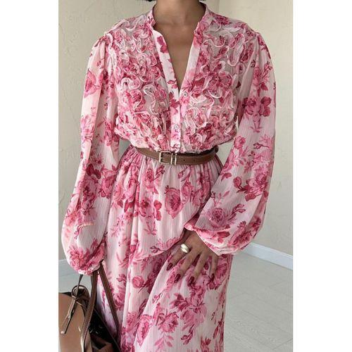 Pembe Biye Detaylı Elbise