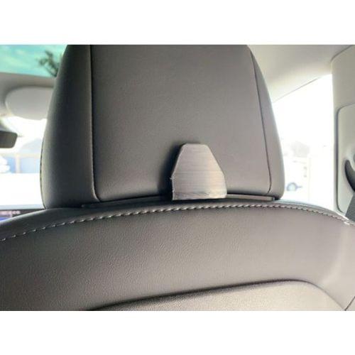 - Tesla Model 3 Koltuk Asma Kancası (Bu ürün Sadece Plastik parçadır - Almadan Önce Soru Sorabilirsiniz)