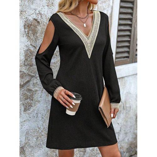 Kadın Uzun Kollu Omuzdan Açık V Dantel Yakalı Mini Waffle Elbise