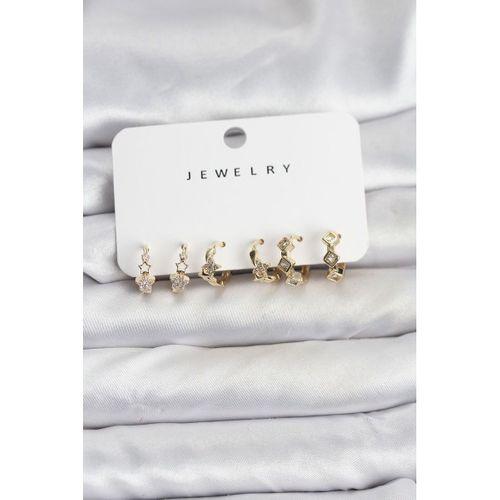 Gold Renk Pirinç Yıldız Modelli Kadın Küpe Seti