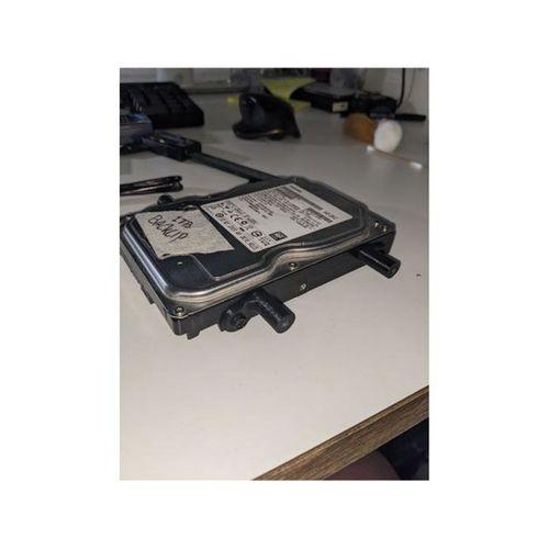 5.25” – 3.5” Adaptör (Bu ürün Sadece Plastik parçadır - Almadan Önce Soru Sorabilirsiniz)