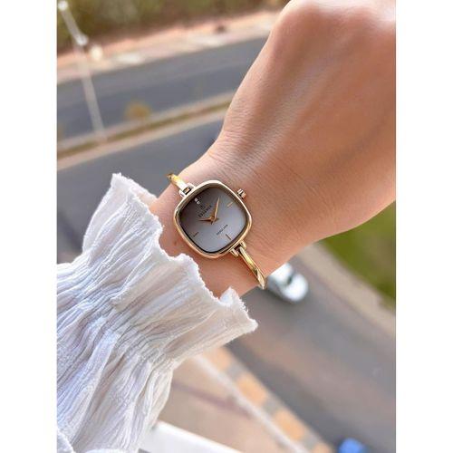 Essence Vintage Seri Küçük Kasa Çelik Kararma Renk Atma Yapmaz Kadın Kol Saat+Bileklik BD1222.140