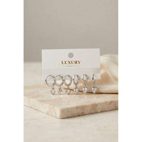 Kalp Zirkon Taşlı Gümüş Renk Pirinç Set Küpe