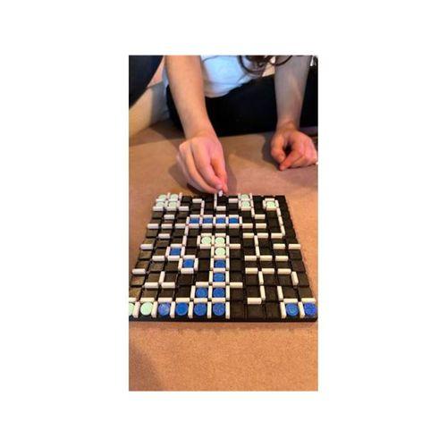 Noktaları Birleştir Masa Oyunu (Bu ürün Sadece Plastik parçadır - Almadan Önce Soru Sorabilirsiniz)