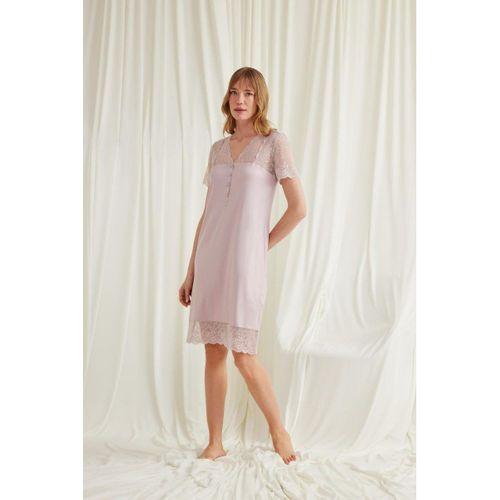 Yakası Kolu Omzu Ve Etek Ağzı Dantelli Önü Düğmeli Gecelik