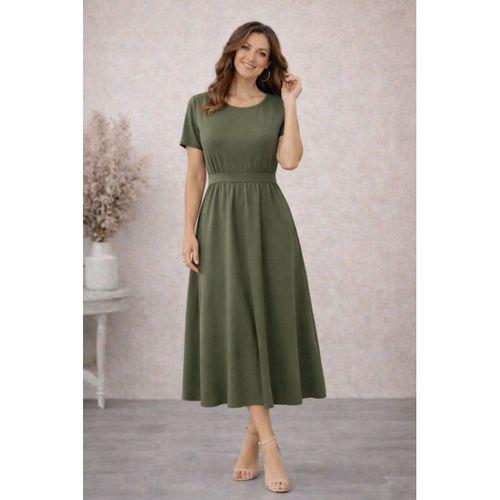 Kadın Kısa Kollu Yuvarlak Yaka Arkadan Düğmeli Viskon Midi Elbise