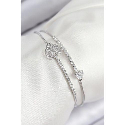 Pirinç Zirkon Taşlı Kalp Model Gümüş Renk Kadın Bileklik