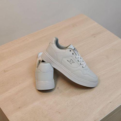 X-Step 2031 Beyaz Düz Taban Fuspetli Spor Ayakkabı