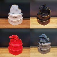 3&039lü Kalp Hediye Kutusu