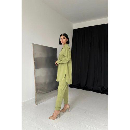 Yeşil Gömlek Ve Çıtçıtlı Pantolon Takım