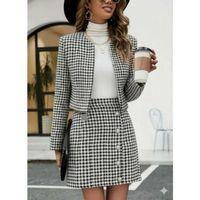 Kadın Uzun Kollu önü Açık Dokuma Ceket Ve Mini Etek Ikili Takım