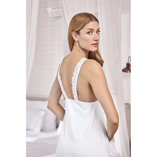 Dantelli Ve Dekolteli Yırtmaçlı Gecelik