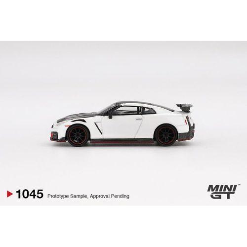 Mini GT Nissan GT-R Nismo 2024 Brilliant White Pearl 1045