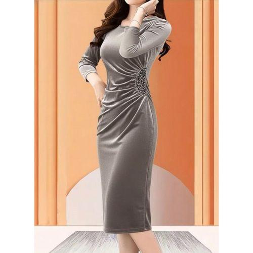 Kadın Uzun Kollu Bot Yaka Yanı Taş Detaylı Midi Kadife Elbise