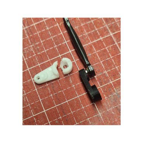 FlyWing FW450 Servo Kolu TİCARİ OLMAYAN LİSANS (Bu ürün Sadece Plastik parçadır - Almadan Önce Soru Sorabilirsiniz)