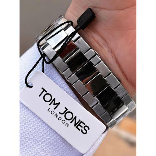 Tom Jones Bileklik Hediyeli Çelik Kordon 3 Atm Suya Dayanıklı 2 Yıl Garantili Erkek Kol Saati 10046.1