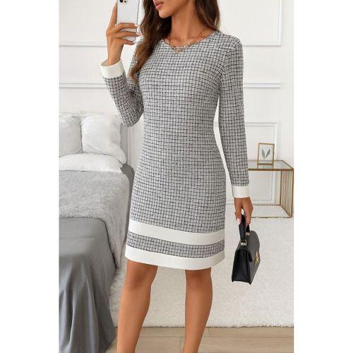 Kadın Uzun Kollu Yuvarlak Yaka Etek Ucu şerit Detaylı Mini Dokuma Elbise