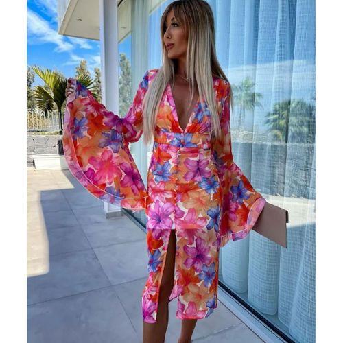 Kadın Göğüs Dekolteli Kolları Volan Detay Astarlı Tül Elbise