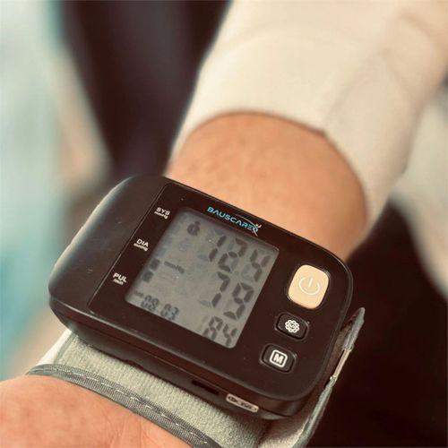 Bauscare Türkçe Konuşan Bilekten Ölçer Dijital Tansiyon Aleti