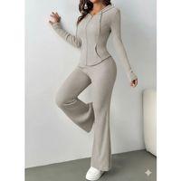 Kadın Uzun Kollu Kapşonlu önden Fermuarlı Kaşkorse Bluz Ve Pantolon Ikili Takım