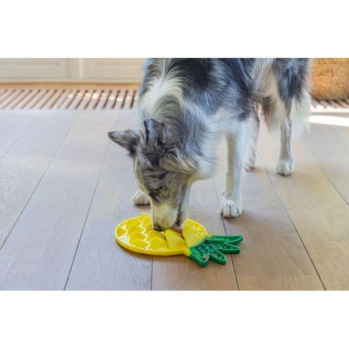Beeztees Yavru Köpek Yaş Mama Yeme Oyuncağı, Ananas Şeklinde,Silikon, Sarı, 20x20cm