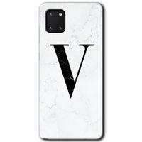 MRCİLETİSİM Samsung Galaxy Note 10 Lite Kılıf Baskılı Kapak - Beyaz Mermer Desenli V Harfi + 5D Tam Kaplayan Cam