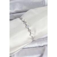 Gümüş Renk Zirkon Taşlı Sıralı Yonca Model Asansörlü Kadın Bileklik