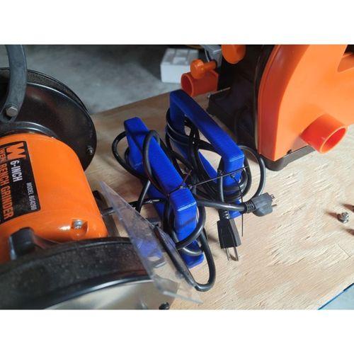 Güç Kablo Yönetimi (Bu ürün Sadece Plastik parçadır - Almadan Önce Soru Sorabilirsiniz)