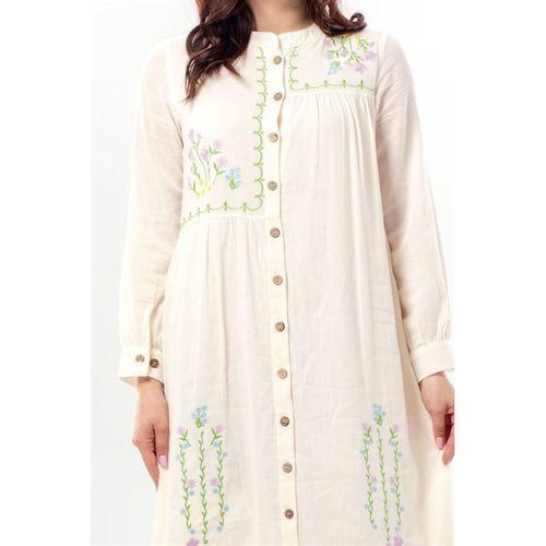 Uzun Kol Neşe Nakış Detaylı Boydan Düğmeli Yazlık Şile Bezi Uzun Elbise Krem Krm