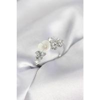 Gümüş Renk Pirinç Çiçek Model Zirkon Taşlı Kadın Yüzük