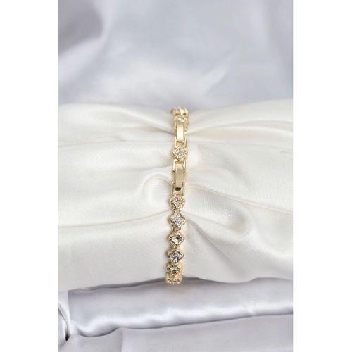 Pirinç Gold Renk VIP Seri Sıralı Yonca Model Zirkon Taşlı Kadın Bileklik