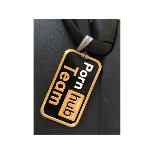 PornHub Takımı Bavul Etiketi (Bu ürün Sadece Plastik parçadır - Almadan Önce Soru Sorabilirsiniz)