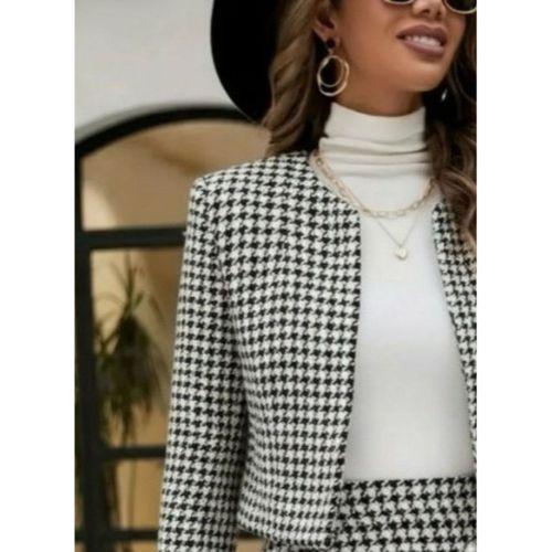 Kadın Uzun Kollu önü Açık Dokuma Ceket Ve Mini Etek Ikili Takım